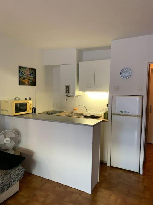 Studio Centre Port, Cap D'Агд Экстерьер фото